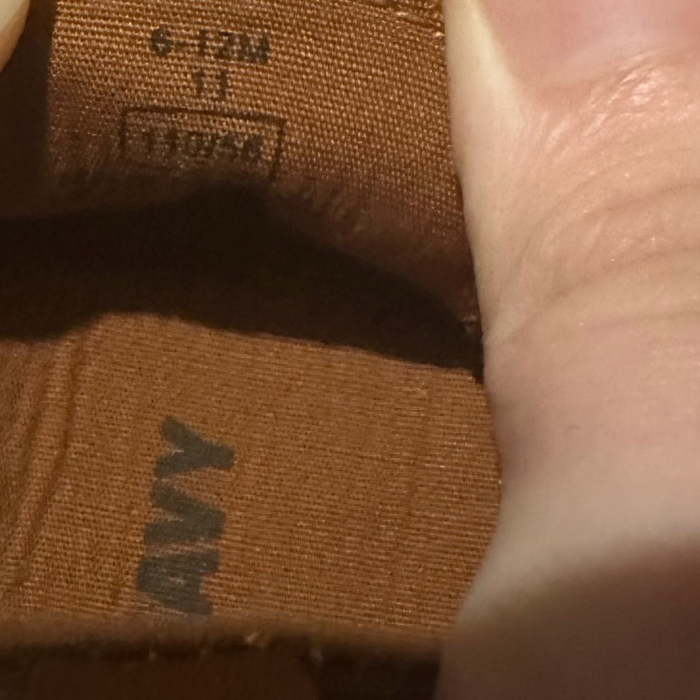 khaki baby shoes old navy brand